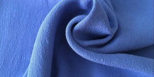 What kind of fabric is Fuli crepe (which one is better, Fuli crepe or silk)?