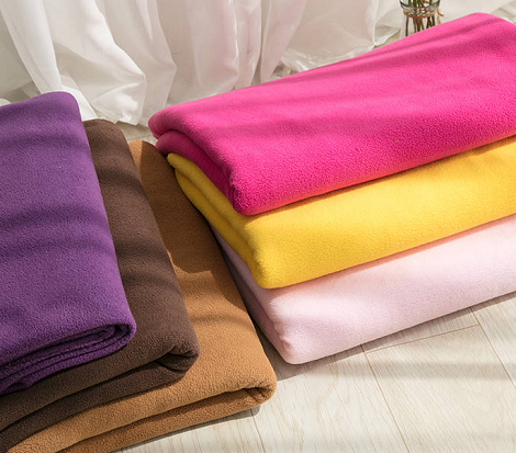 What is polar fleece? What are the characteristics of polar fleece fabric?